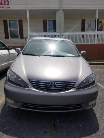 2005 Toyota Camry for sale at DDN & G Auto Sales in Newnan GA