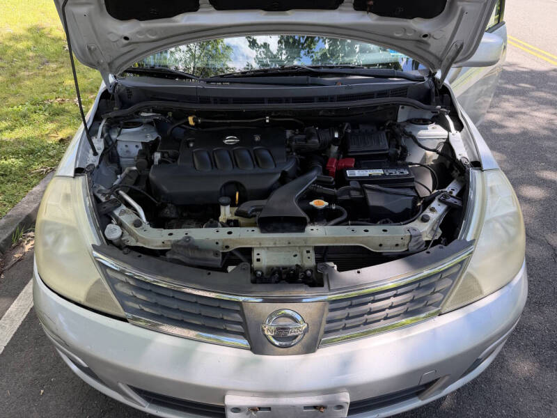 2009 Nissan Versa 1.8 S