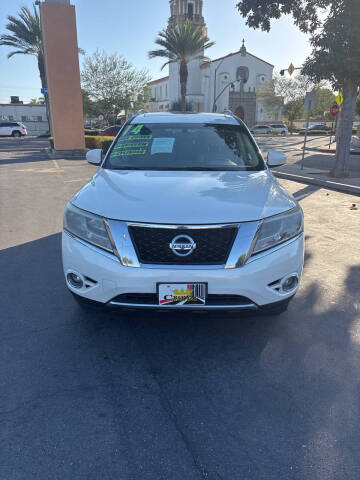2014 Nissan Pathfinder SL