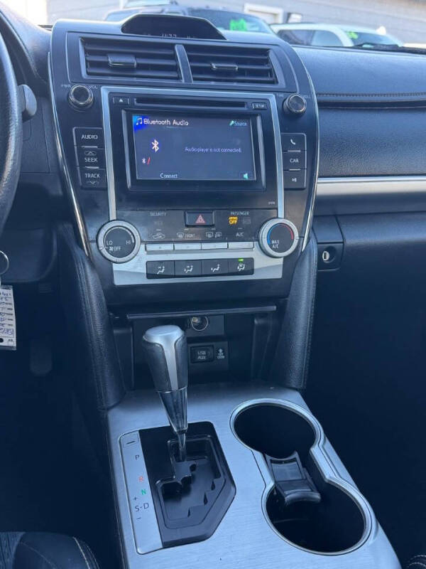 2014 Toyota Camry SE