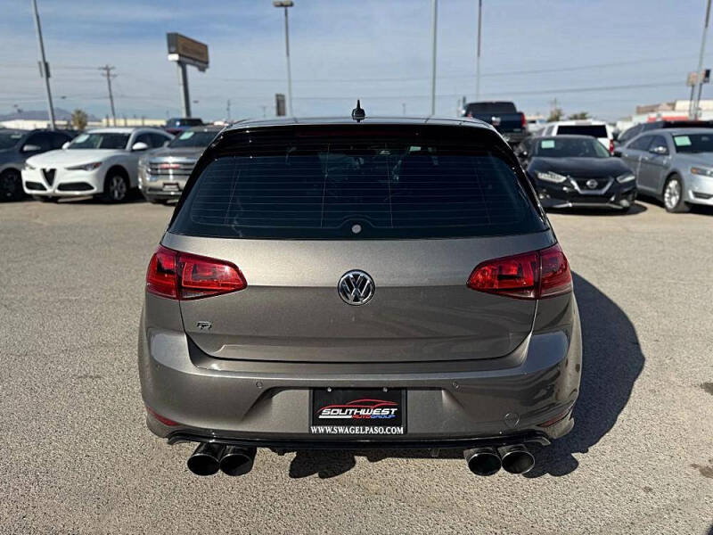 2017 Volkswagen Golf R 4Motion