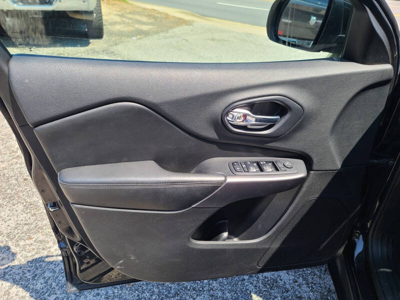2019 Jeep Cherokee Altitude