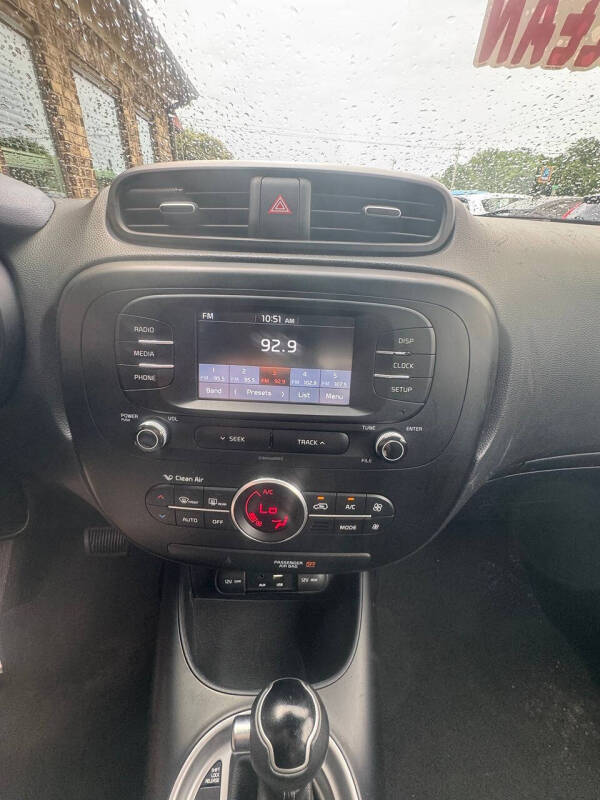 2017 Kia Soul +