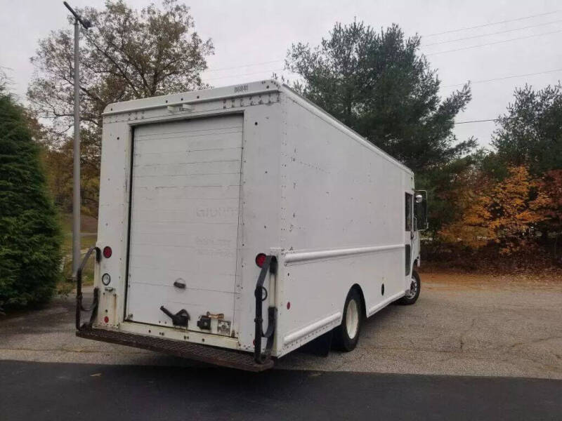 2012 Freightliner MT55 Chassis