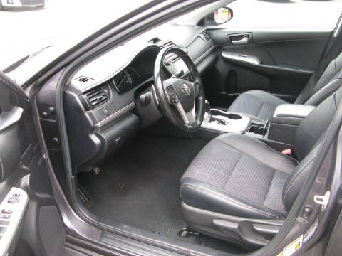 2014 Toyota Camry SE