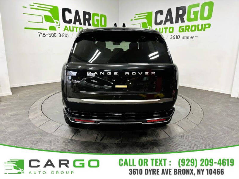 2025 Land Rover Range Rover P400 SE LWB