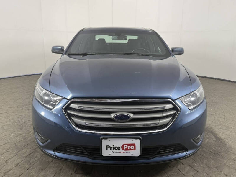 2018 Ford Taurus SEL