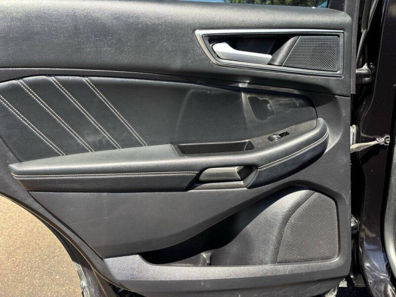 2019 Ford Edge ST