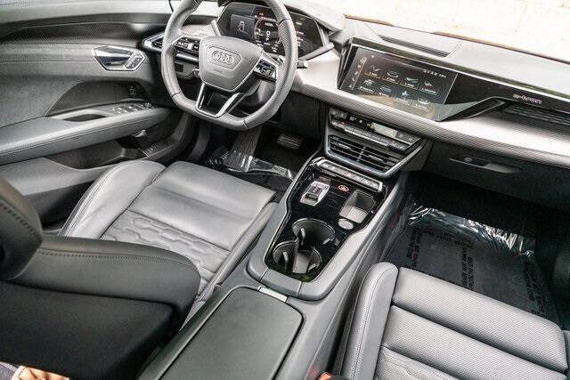 2023 Audi e-tron GT quattro Prestige