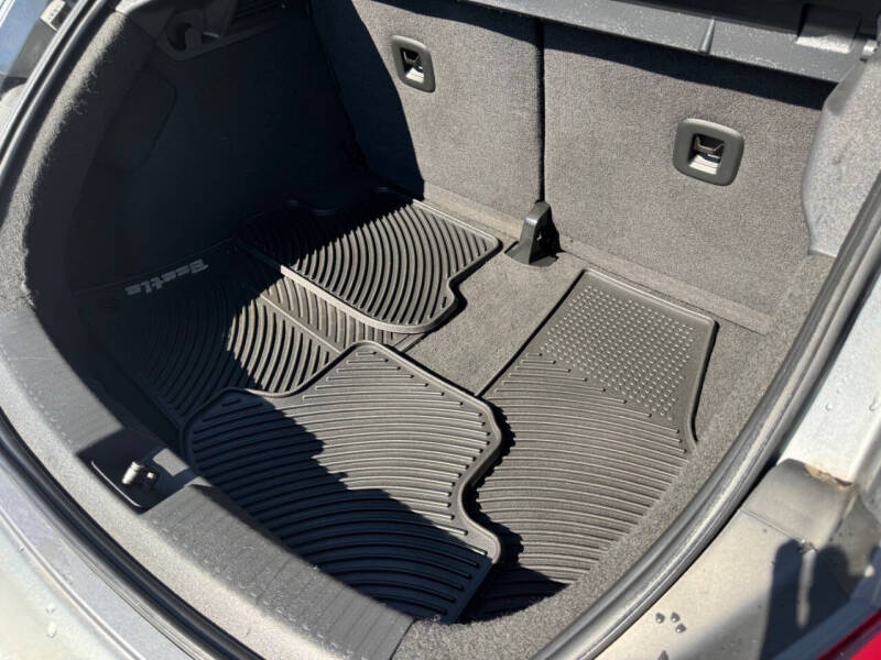 2013 Volkswagen Beetle 2.5L Entry PZEV