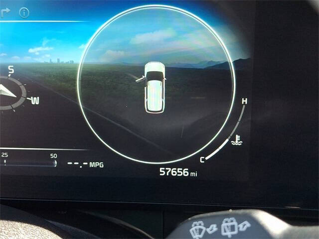 2024 Kia Carnival SX