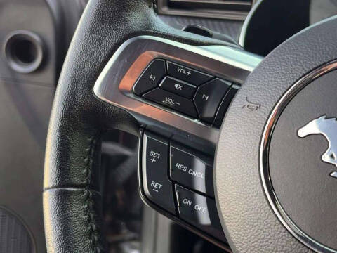 2022 Ford Mustang EcoBoost