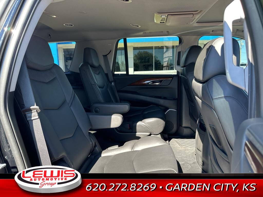 2020 Cadillac Escalade for sale at Lewis Chevrolet of Garden City in Garden City, KS