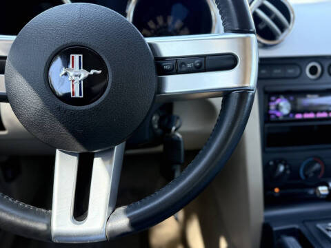 2007 Ford Mustang GT Deluxe