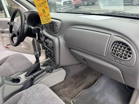 2004 Chevrolet TrailBlazer LS