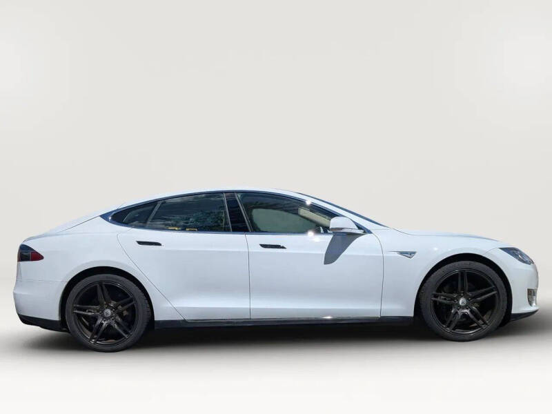 2015 Tesla Model S