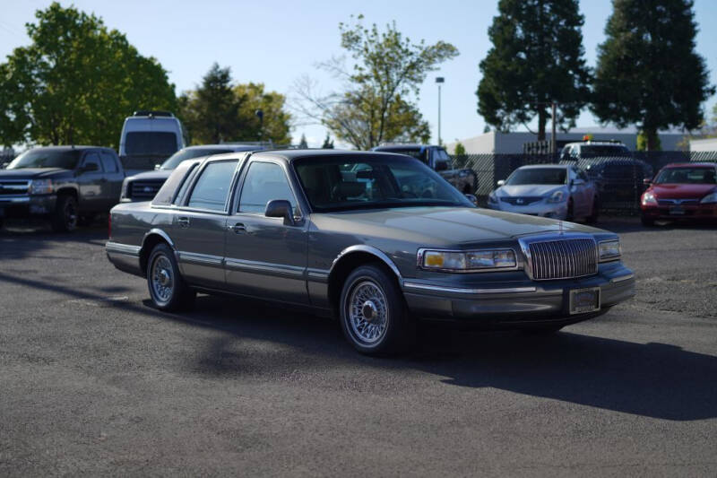 1997 Lincoln Town Car for sale at ZAMORA AUTO LLC in Salem OR