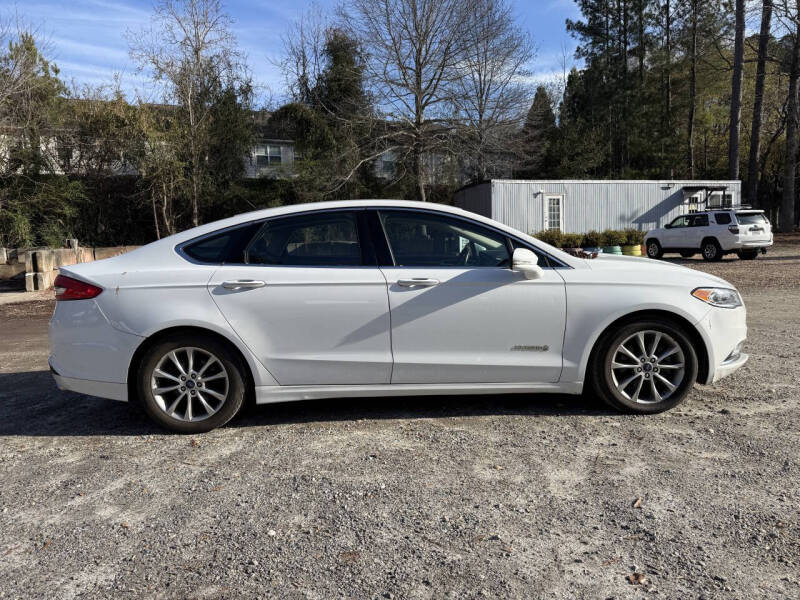 2017 Ford Fusion Hybrid SE