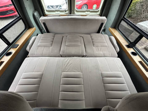 2000 Ford E-Series E-150