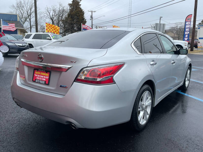 2014 Nissan Altima SV photo 12