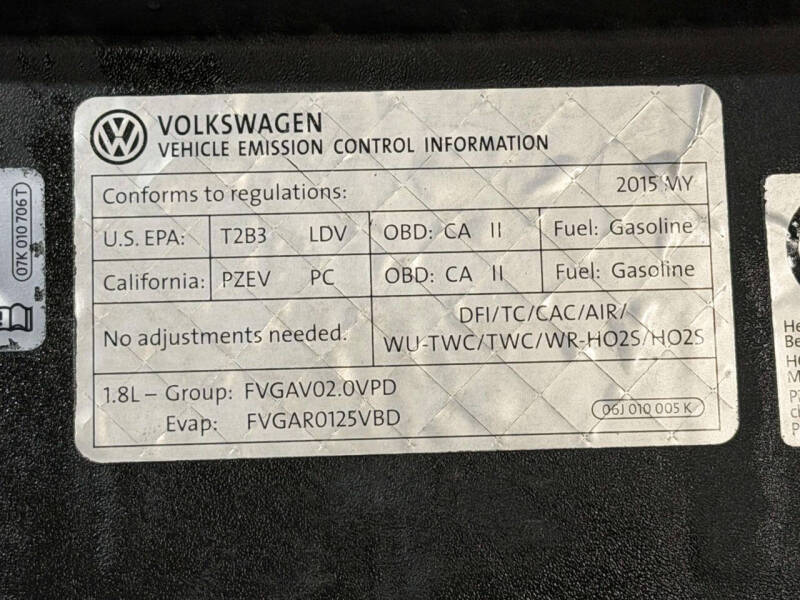 2015 Volkswagen Passat 1.8T SE