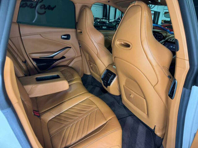 2023 Aston Martin DBX 707