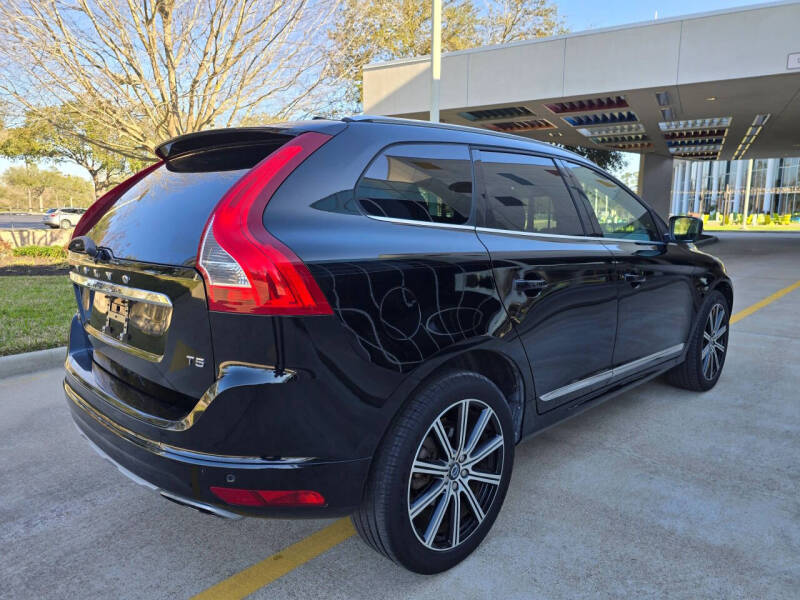 2016 Volvo XC60 T5 Drive-E Platinum