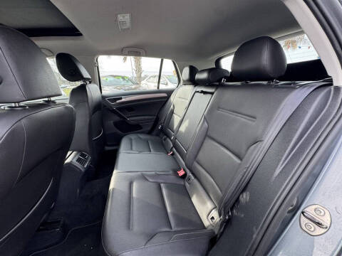 2015 Volkswagen Golf