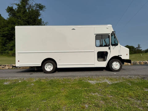 2020 Freightliner MT45 Chassis