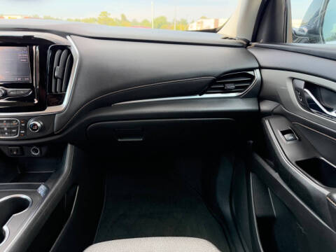 2020 Chevrolet Traverse LT Cloth