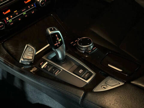 2015 BMW 5 Series 528i