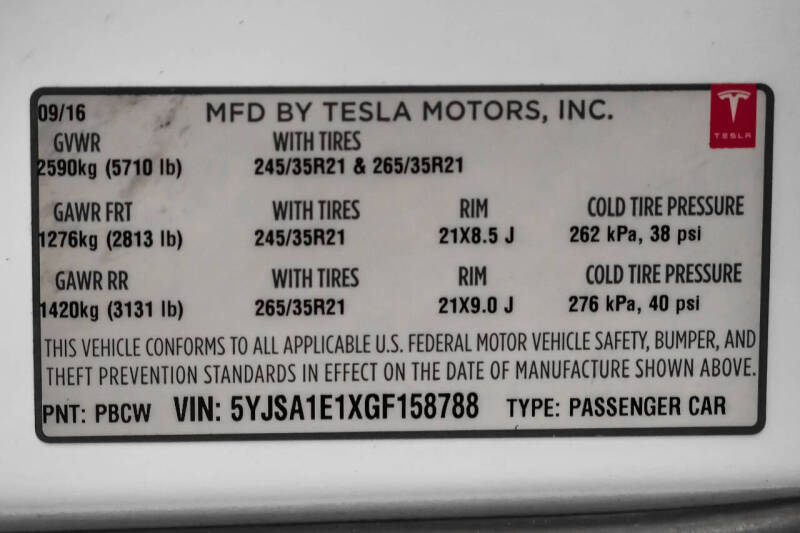 2016 Tesla Model S