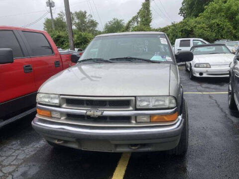 2002 Chevrolet S-10 LS