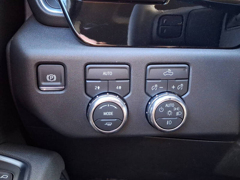 2026 GMC Sierra 1500 Elevation Standard