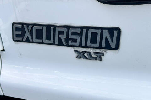 2005 Ford Excursion XLT