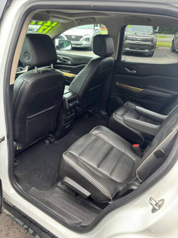 2017 GMC Acadia Denali
