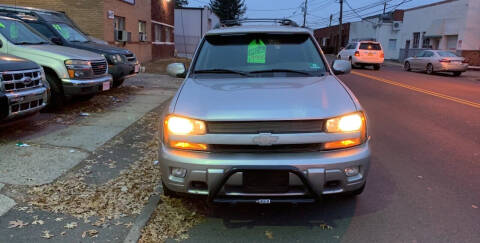 2004 Chevrolet TrailBlazer EXT for sale at Frank's Garage in Linden NJ