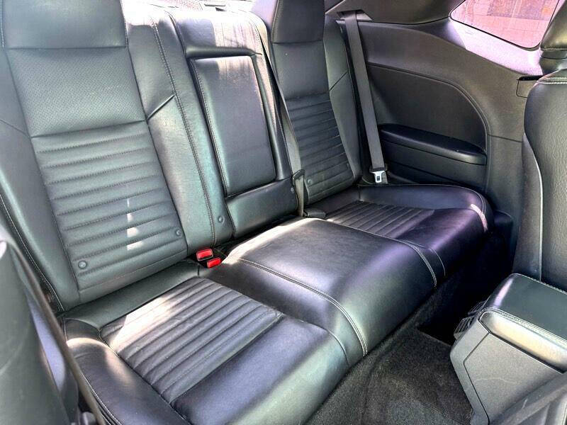 2011 Dodge Challenger R/T Plus