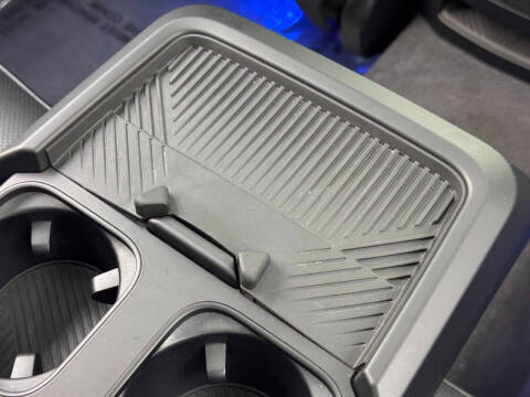 2023 BMW 7 Series 740i