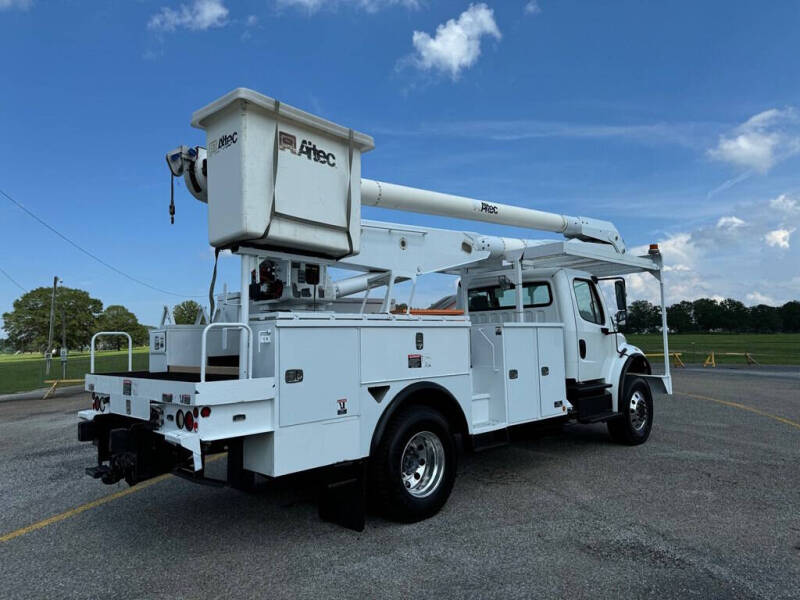 2013 Freightliner M2 106