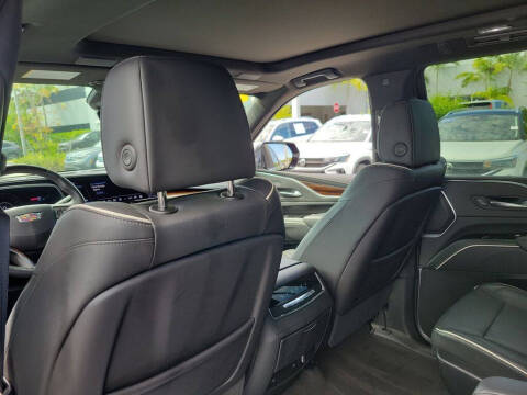 2022 Cadillac Escalade Premium Luxury