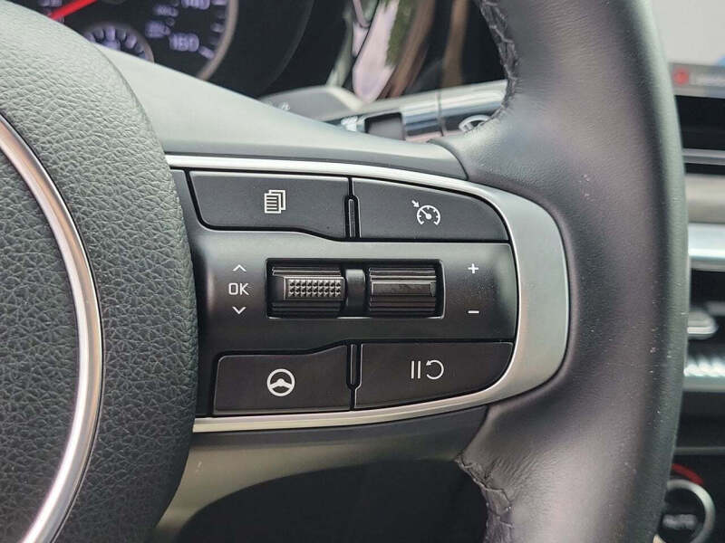 2023 Kia K5 EX