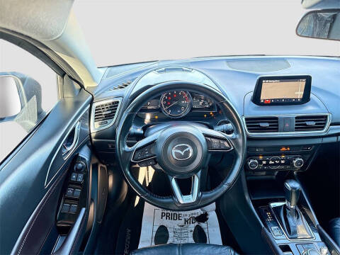 2018 Mazda MAZDA3 Grand Touring