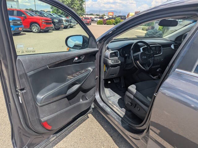 2016 Kia Sorento L