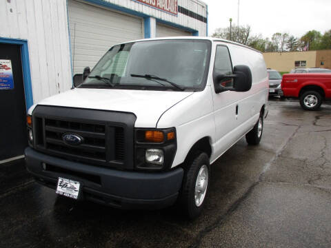 2013 Ford E-Series for sale at Dunne Deals in Crystal Lake IL