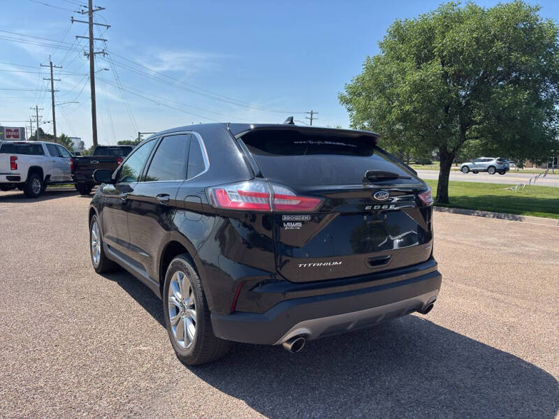2024 Ford Edge Titanium