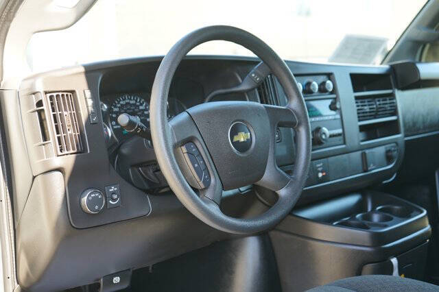 2024 Chevrolet Express 2500