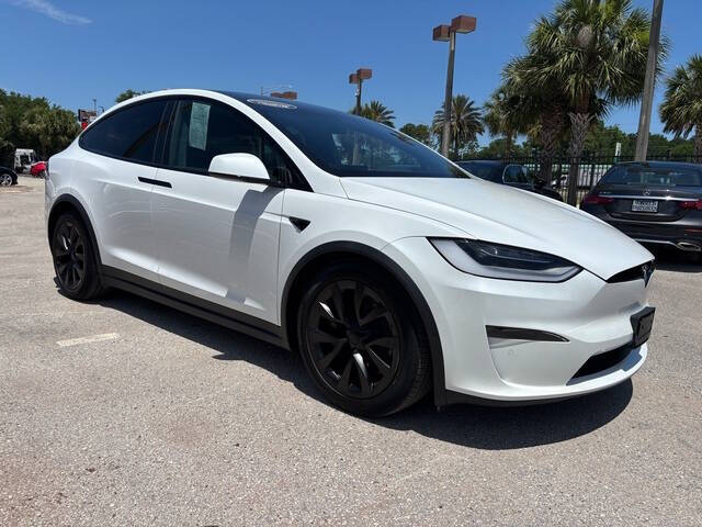 2022 Tesla Model X 24