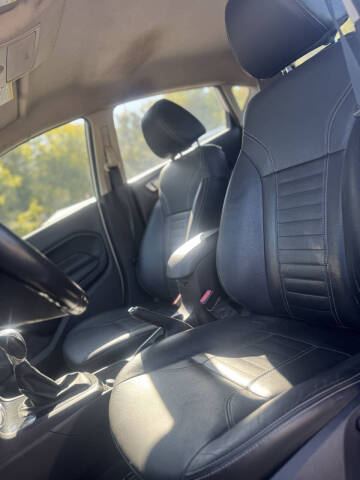 2014 Ford Fiesta Titanium