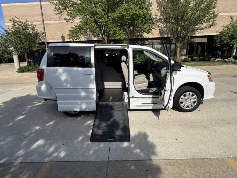 2016 Dodge Grand Caravan SE